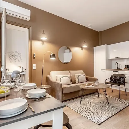 A11#républiquemarais1bedroomparis03ac *
